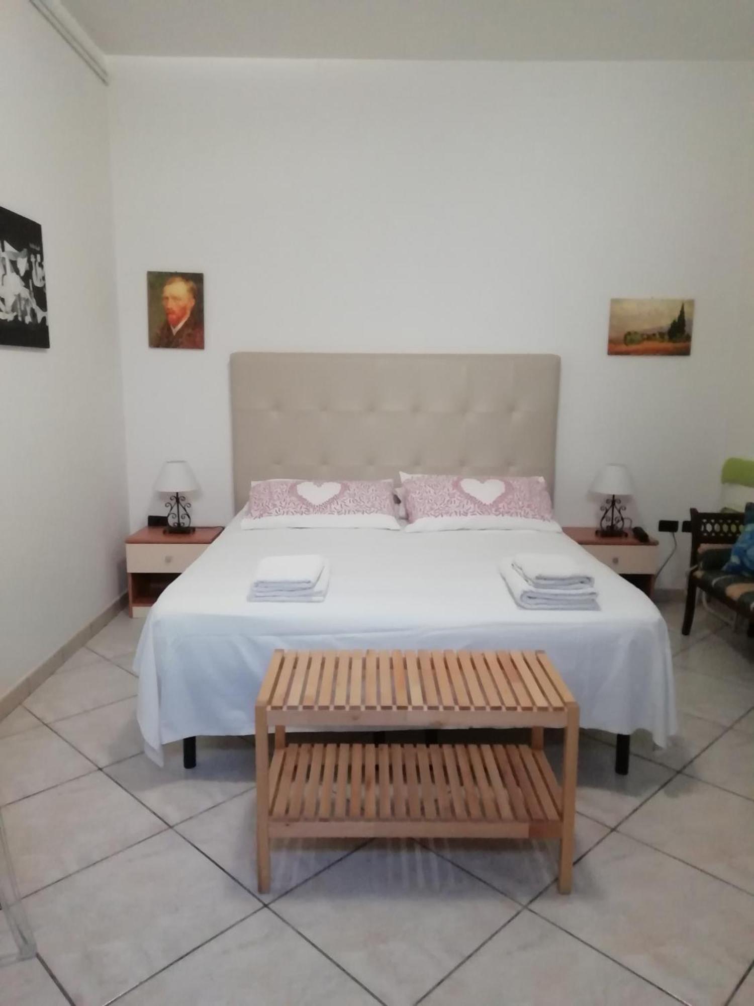 Bed and Breakfast Residenza Del Sole Surbo Zewnętrze zdjęcie