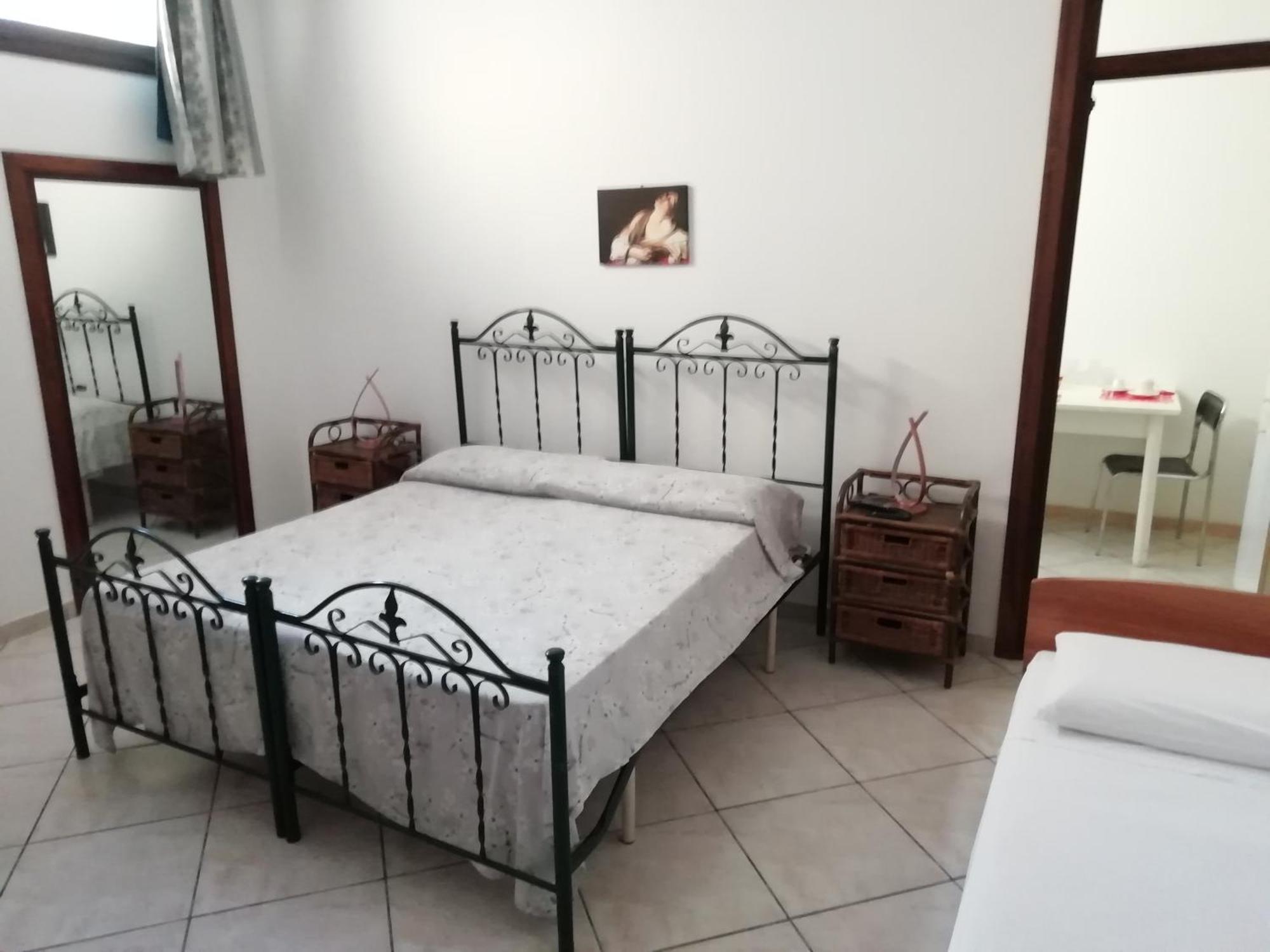 Bed and Breakfast Residenza Del Sole Surbo Zewnętrze zdjęcie
