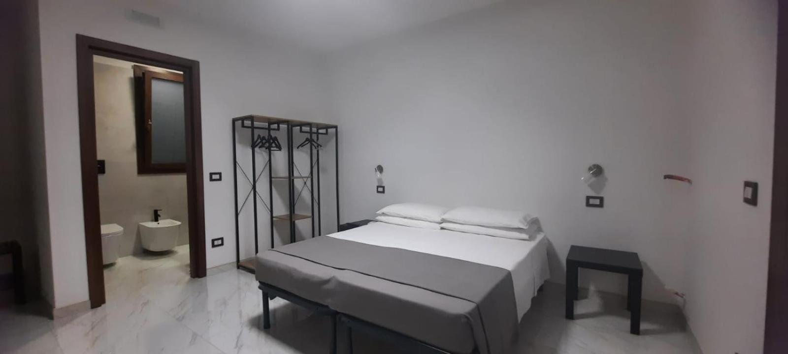 Bed and Breakfast Residenza Del Sole Surbo Zewnętrze zdjęcie
