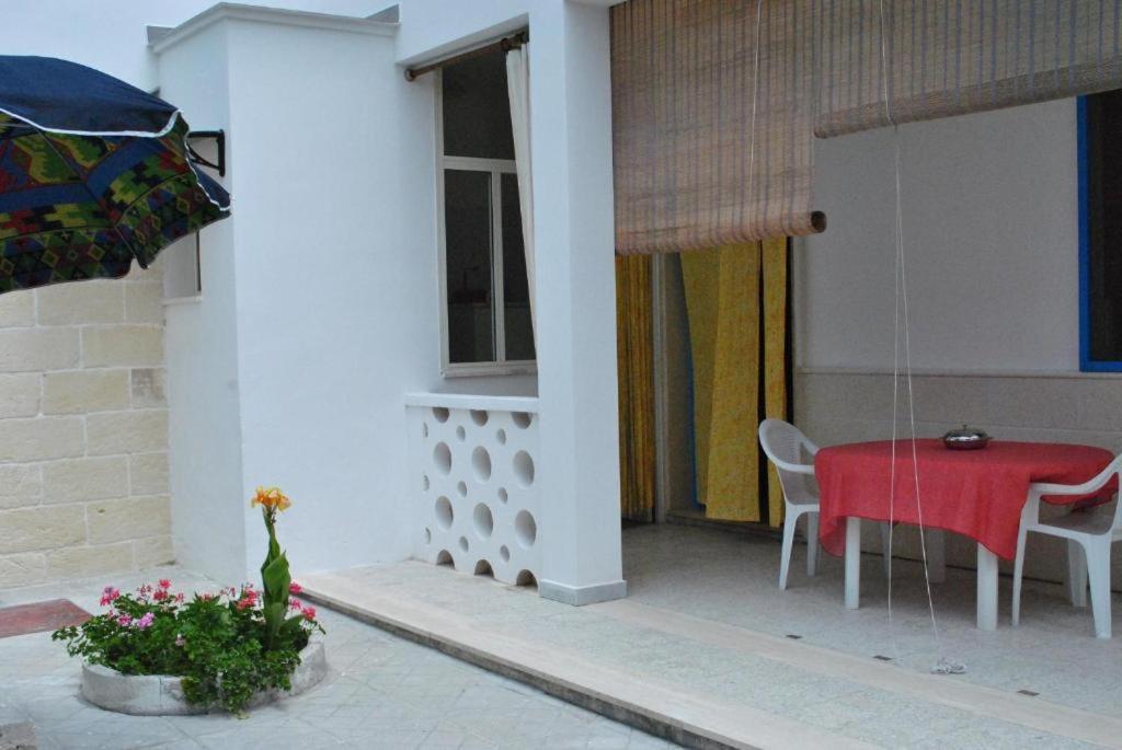 Bed and Breakfast Residenza Del Sole Surbo Zewnętrze zdjęcie