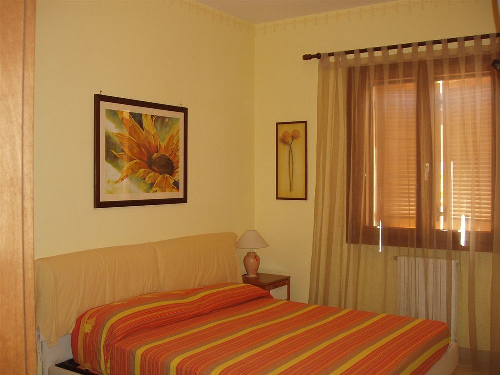 Bed and Breakfast Residenza Del Sole Surbo Zewnętrze zdjęcie